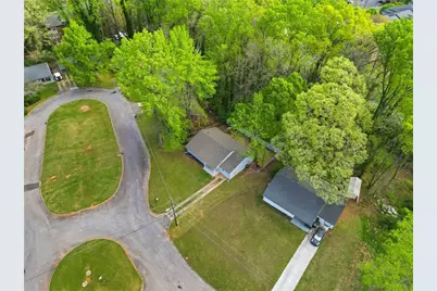 1735 Carter Circle, Atlanta, GA 30344 - Photo 35