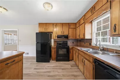 2937 Pebble Lane, Snellville, GA 30078 - Photo 11