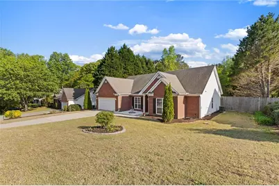 4273 Milford Place, Hoschton, GA 30548 - Photo 3