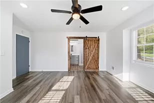 4412 Lucy Ln, Snellville, GA 30039 - Photo 9