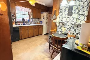 6795 Wendy Jean Dr, Morrow, GA 30260 - Photo 5