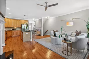 7690 Willoughby Ct, Alpharetta, GA 30005 - Photo 9