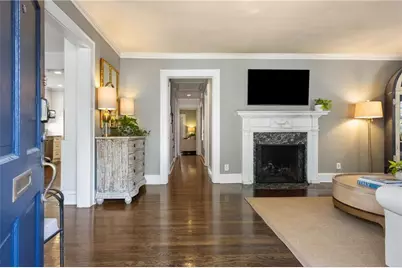 2389 Hurst Drive NE, Atlanta, GA 30305 - Photo 3