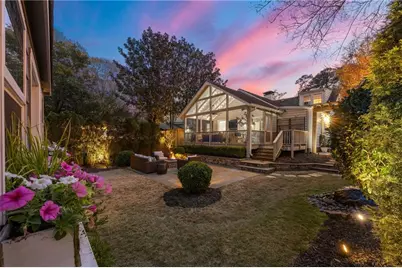 2389 Hurst Drive NE, Atlanta, GA 30305 - Photo 37