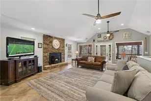 5457 Dogwood Ln, Gainesville, GA 30504 - Photo 3