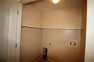 1402 Bayrose Cir, East Point, GA 30344 - Photo 15