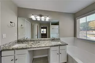 450 Fairway Walk Dr, Lawrenceville, GA 30043 - Photo 9