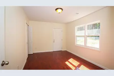 899 E Doyle Street, Toccoa, GA 30577 - Photo 13