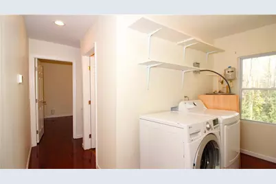 899 E Doyle Street, Toccoa, GA 30577 - Photo 17