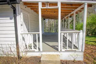 899 E Doyle St, Toccoa, GA 30577 - Photo 23