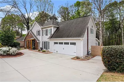 409 Hampton Green, Peachtree City, GA 30269 - Photo 3