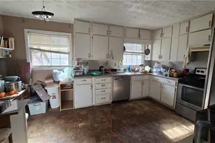 3295 Regalwoods Dr, Atlanta, GA 30340 - Photo 3