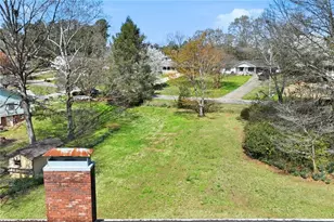 3024 St Charles Ave, Gainesville, GA 30504 - Photo 5