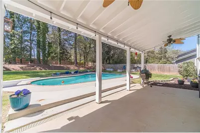 1423 Janice Court SW, Lilburn, GA 30047 - Photo 45