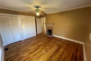 1015 Canton St, Roswell, GA 30075 - Photo 5