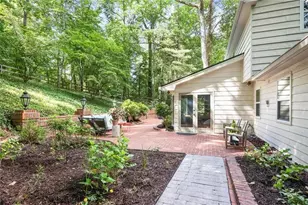 355 Earlston Dr NE, Sandy Springs, GA 30328 - Photo 7