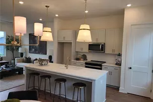 978 Bibbs Circle, Atlanta, GA 30318 - Photo 3