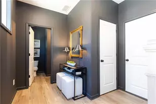 978 Bibbs Circle, Atlanta, GA 30318 - Photo 17