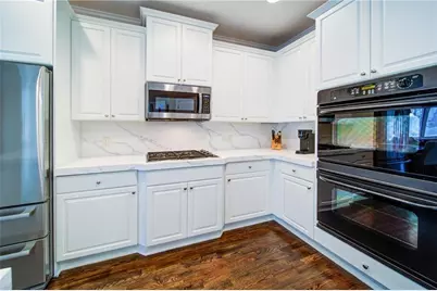 7085 Wakehurst Place, Cumming, GA 30040 - Photo 19