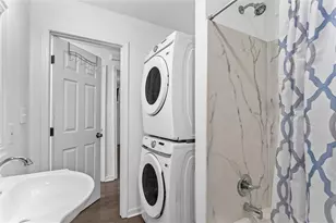 1111 Valley View Rd SE, Atlanta, GA 30315 - Photo 19