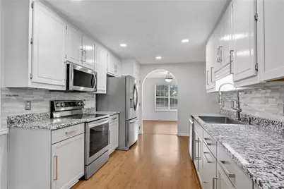 4132 Edenbrooke Circle, Loganville, GA 30052 - Photo 5