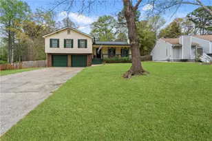 6741 Fairway Ridge Dr, Douglasville, GA 30134 - Photo 1