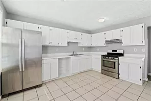 4087 Heritage Valley Ct, Norcross, GA 30093 - Photo 3