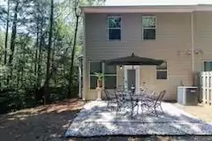 1547 Paxton Dr SW, Lilburn, GA 30047 - Photo 31