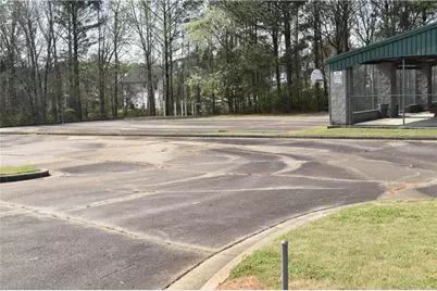 1098 Village Creek, Jonesboro, GA 30238 - Photo 9