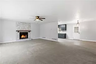 68 Hidden Branches Dr, Carrollton, GA 30116 - Photo 5