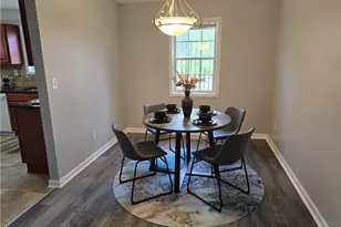 6733 Jojanne Ln, Lithonia, GA 30038 - Photo 7