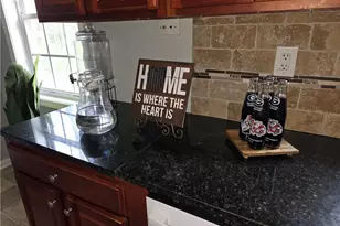 6733 Jojanne Ln, Lithonia, GA 30038 - Photo 3