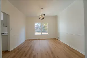 679 Springtor Dr, Lawrenceville, GA 30043 - Photo 9