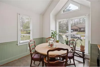 4721 Shadybrook Way SE, Conyers, GA 30094 - Photo 17