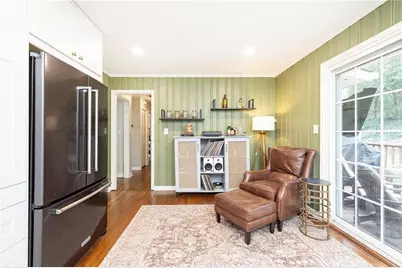 330 Brook Drive, Atlanta, GA 30328 - Photo 11