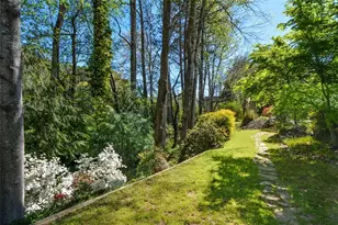 3060 Camelot Woods Dr, Lawrenceville, GA 30044 - Photo 5