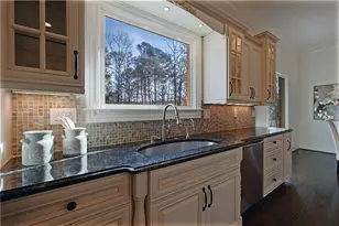 7611 Regency Cir, Atlanta, GA 30350 - Photo 21