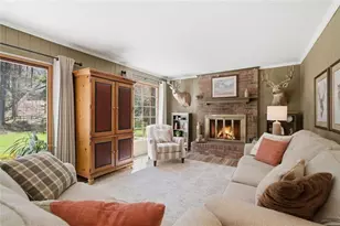 237 Lamplighter Ln SE, Marietta, GA 30067 - Photo 3