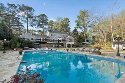 555 Valley Hall Drive, Sandy Springs, GA 30350 - Photo 3