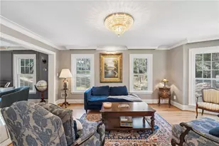 555 Valley Hall Dr, Sandy Springs, GA 30350 - Photo 9