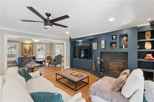 555 Valley Hall Dr, Sandy Springs, GA 30350 - Photo 11