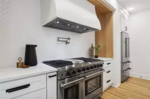 110 Valley Summit Ct, Roswell, GA 30075 - Photo 17