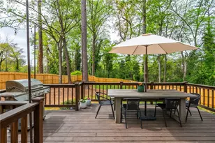 960 Lindridge Dr NE, Atlanta, GA 30324 - Photo 19