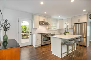 960 Lindridge Dr NE, Atlanta, GA 30324 - Photo 13