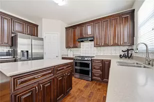 310 Hammersmith Dr, Suwanee, GA 30024 - Photo 13