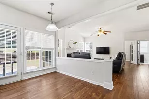 310 Hammersmith Dr, Suwanee, GA 30024 - Photo 15