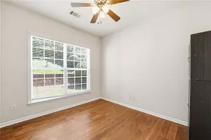 310 Hammersmith Dr, Suwanee, GA 30024 - Photo 5