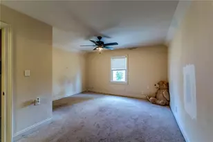 1340 Lyle Ave, East Point, GA 30344 - Photo 31