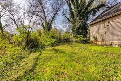 1340 Lyle Avenue, East Point, GA 30344 - Photo 39