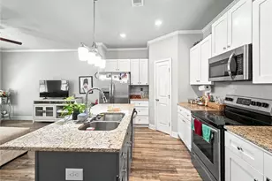 243 Beau St, Lilburn, GA 30047 - Photo 5